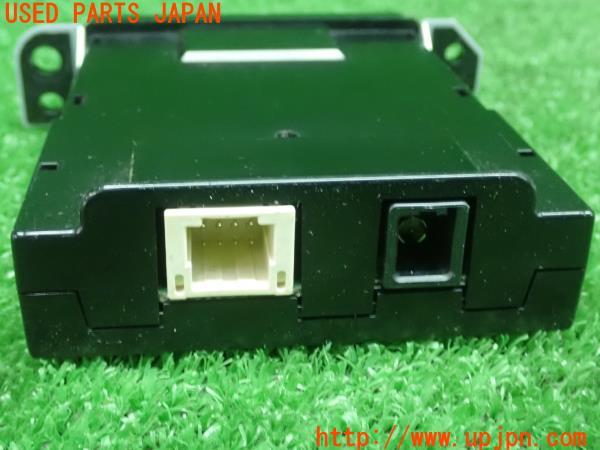 3UPJ=9224300503]ハリアー ハイブリッド(AVU65W)純正ビルトイン ETC車載器 08686-00341 DNETC004 中古_4