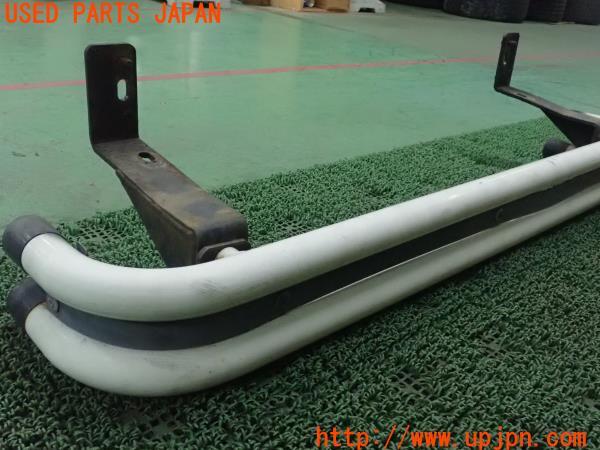 3UPJ=9224350058]デリカスターワゴン(P25W)純正 リアバンパーガード 中古_2