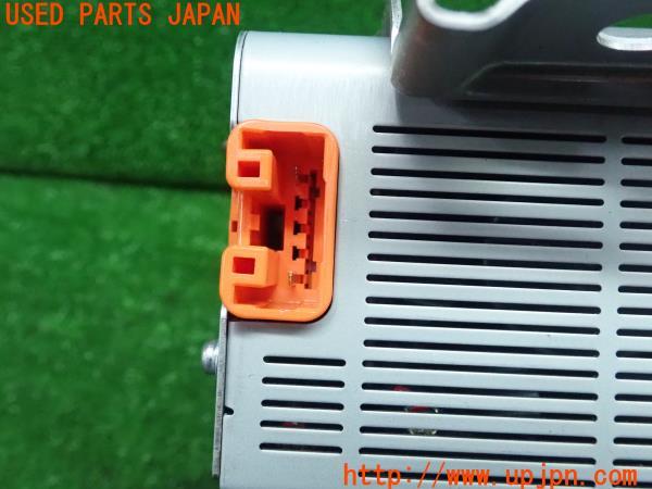 3UPJ=9224390513]エスティマハイブリッド(AHR20W)純正 ボルテージインバーター 86210-28050 中古_4