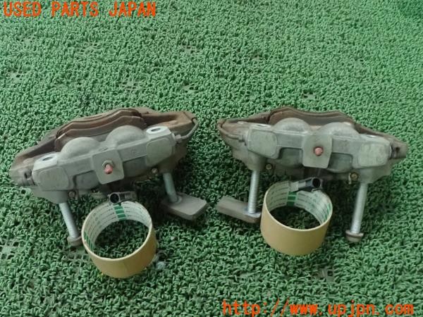3UPJ=9224450301]アルファロメオ ジュリア(95222)純正 brembo ブレンボ フロントキャリパー 中古_2