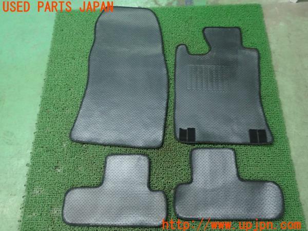 3UPJ=9224520629]BMW ミニ ジョンクーパーワークス(MFJCW R56)社外 フロアマット 4点 中古_4