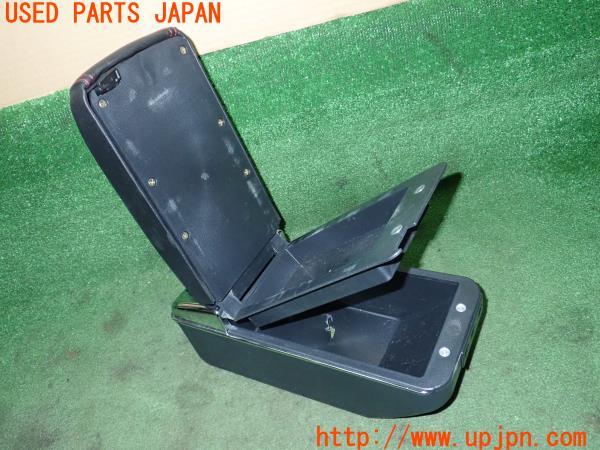 3UPJ=9224570652]ジムニー(JB23W 8型)社外 アームレスト コンソールボックス USBポート付き 中古_3