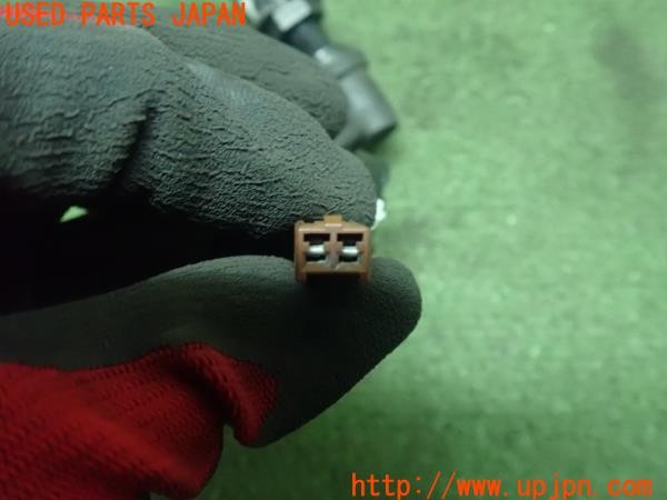 3UPJ=9224630526]ヤマハ SR400(RH16J)純正 リアブレーキスイッチ 中古_3