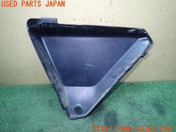 3UPJ=9224650008]ホンダ CB1100(SC65)純正 83610-MGC-0000 サイドカバー 右 中古_5