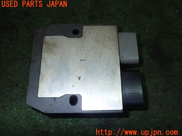 3UPJ=9224650116]ホンダ CB1100(SC65)純正 FH020AA レギュレーター 中古_3