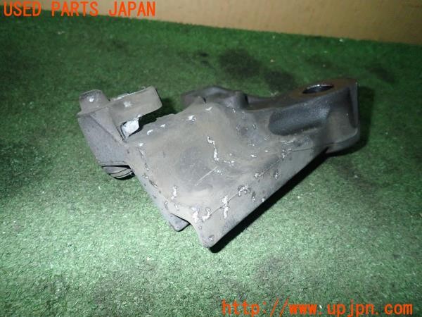 3UPJ=9224650555]ホンダ CB1100(SC65)純正 リアキャリパーサポート 中古_3