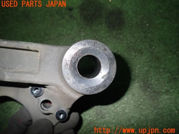 3UPJ=9224650555]ホンダ CB1100(SC65)純正 リアキャリパーサポート 中古_4
