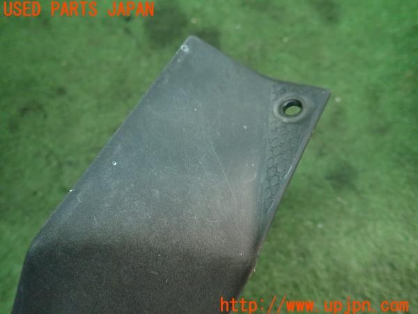 3UPJ=9224660008]カワサキ ニンジャ400(EX400G)純正 53065-0043 サイドパネル 右 シートカバー 中古_3