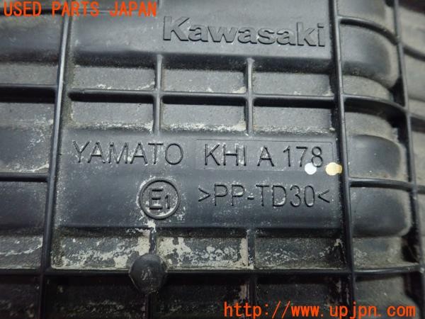 3UPJ=9224660122]カワサキ ニンジャ400(EX400G)純正 エアクリーナーボックス 中古_5