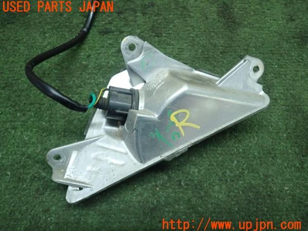 3UPJ=9224660505]カワサキ ニンジャ400(EX400G)純正 7086-601 フロントウインカー 左 中古_2