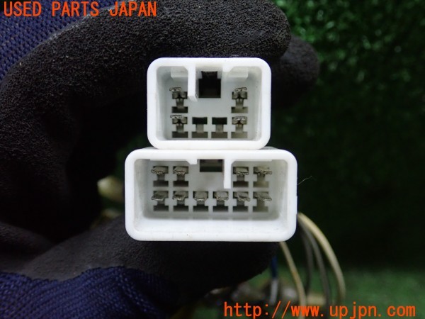 3UPJ=9224770542]ハイエースワゴン(KZH100G)社外 オーディオブラケット 配線 ハーネス 中古_5