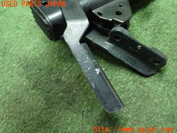 3UPJ=9224830031]BMW Z4 ロードスター 2.5i(BT25 E85)前期 純正 7056426 ソフトトップ開閉 油圧シリンダー 中古_4