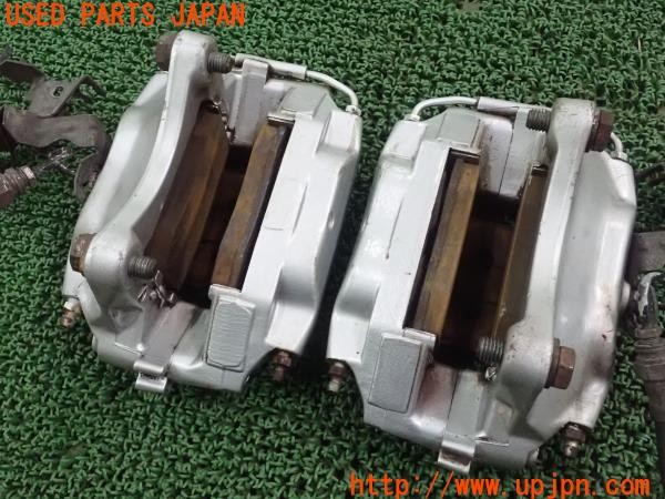 3UPJ=9224900301]アルファロメオ 156スポーツワゴンGTA(932BXB)純正 brembo ブレンボ フロントキャリパー 中古_4