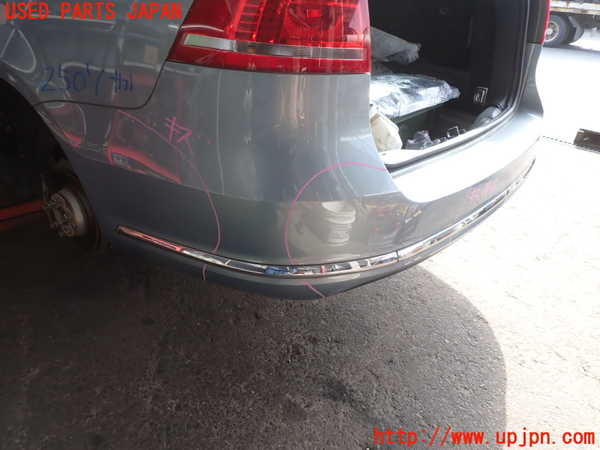 2UPJ-9225071610]VW パサート(Passat) ヴァリアント(Variant)(3CCAX)リアバンパー 中古_3