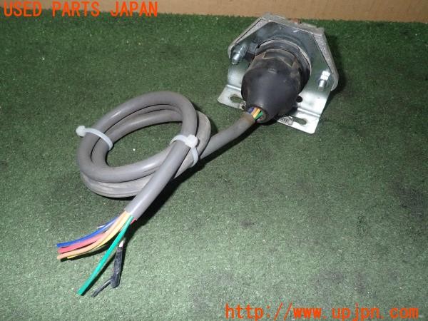 3UPJ=9225140550]ジープラングラー(TJ40S)社外 ヒッチコンセント トレーラー カプラー 7ピン 中古_2