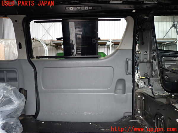 2UPJ-9225221320]ハイエースバン200系(KDH201V)左後ドア 【ジャンク品】 中古(43R-00150 M2L3)_5