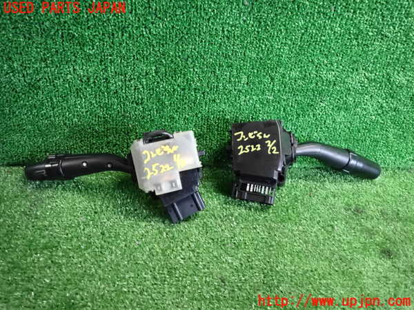 2UPJ-9225226720]ハイエースバン200系(KDH201V)コンビネーションスイッチ 中古_4
