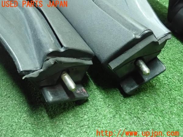 3UPJ=9225260013]ジープラングラー(TJ40S)純正 55175858A 55175859A ウィンドシールドヘッダーチャンネル 中古_4
