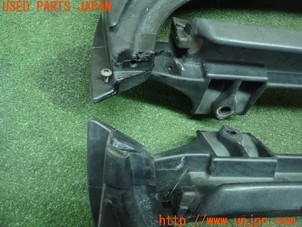3UPJ=9225260013]ジープラングラー(TJ40S)純正 55175858A 55175859A ウィンドシールドヘッダーチャンネル 中古_5