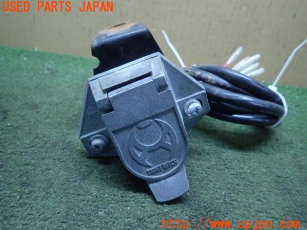 3UPJ=9225260550]ジープラングラー(TJ40S)TIGHT HITCH タイトヒッチ ヒッチコンセント トレーラーカプラ 7ピン 中古_2