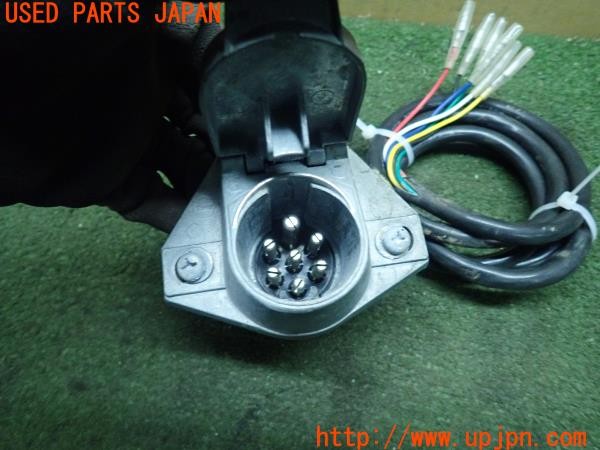 3UPJ=9225260550]ジープラングラー(TJ40S)TIGHT HITCH タイトヒッチ ヒッチコンセント トレーラーカプラ 7ピン 中古_3