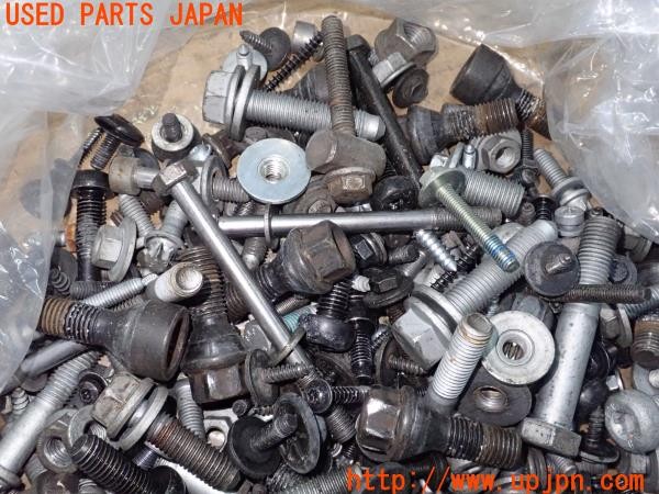 3UPJ=9225420720]BMW M3(VA40 E90)ネジ・ナット・ステー類 ジャンク_3