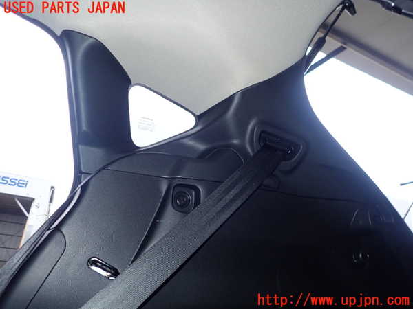 2UPJ-9225437675]クロストレック(GUE)右リアピラートリム 中古_2