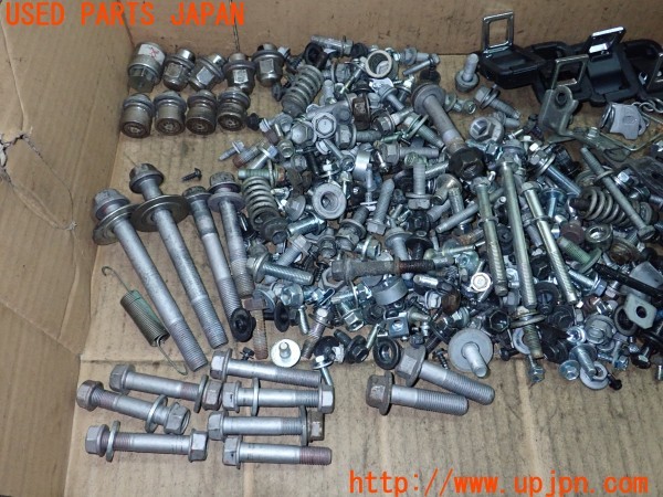 3UPJ=9225470720]レクサス RC-F(USC10)ネジ・ナット・ステー類 セット ジャンク_2