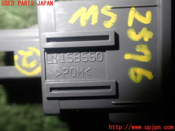 1UPJ-9225766307]ハリアー(ZSU60W)スイッチ2 (ヘッドライトオート) 中古_4