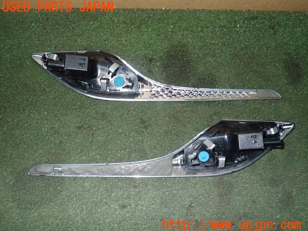 3UPJ=9225770530]BMW Z4(LM30 E89)純正 サイドマーカー 中古_2