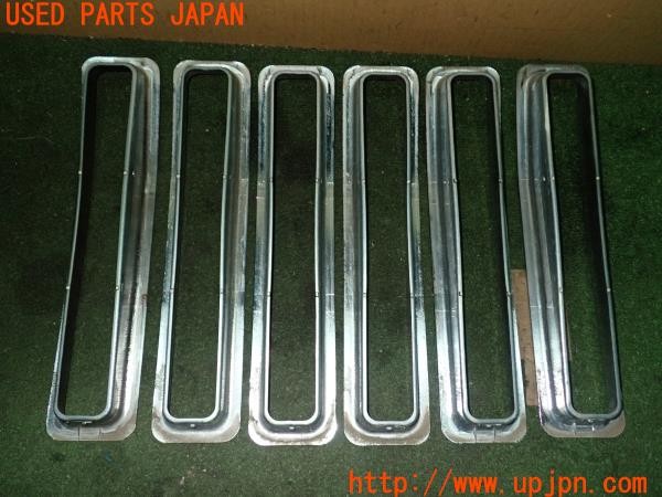 3UPJ=9225860012]ジープラングラー(TJ40S)社外 フロントグリルメッキカバー 中古_2