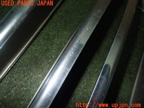 3UPJ=9225860012]ジープラングラー(TJ40S)社外 フロントグリルメッキカバー 中古_3