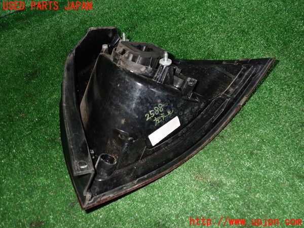 2UPJ-9225881536]VW ゴルフ R32(1KBUBF)左テールランプ 中古_3