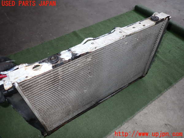 2UPJ-9225892321]インプレッサ WRX-STi(GC8)ラジエーター1 【ジャンク品】 中古_5