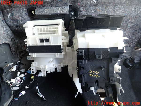 2UPJ-9225916081]ライズ(RAIZE)(A201A)エバポレーター1 中古_1