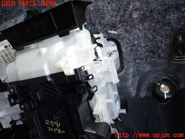 2UPJ-9225916081]ライズ(RAIZE)(A201A)エバポレーター1 中古_2