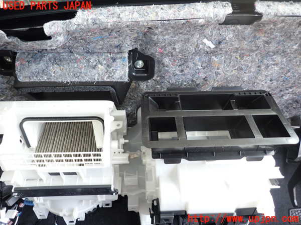 2UPJ-9225916081]ライズ(RAIZE)(A201A)エバポレーター1 中古_4