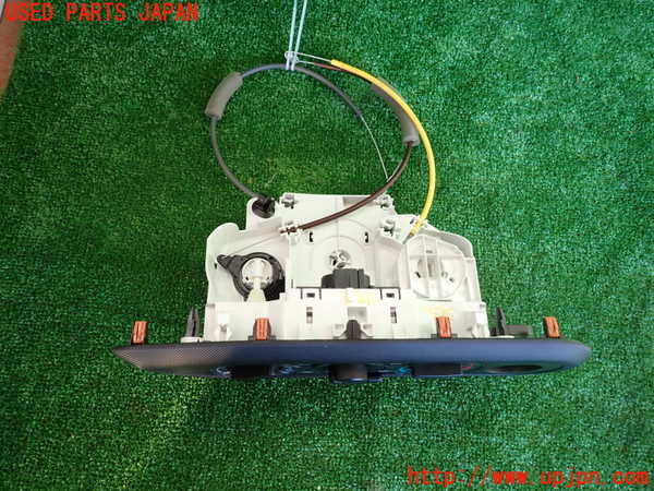 2UPJ-9225916066]ライズ(RAIZE)(A201A)エアコンスイッチ1 中古_2
