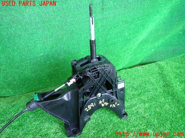 2UPJ-9225917555]ライズ(RAIZE)(A201A)ATシフトレバー 中古_2