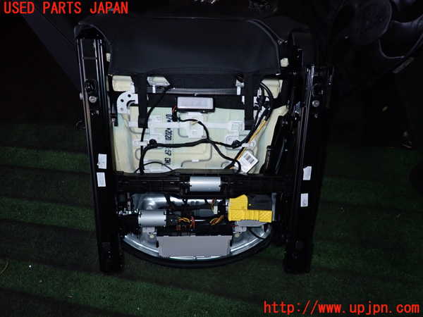 2UPJ-9225937035]BMW 118i(7K15)(F40)運転席シート 中古_3