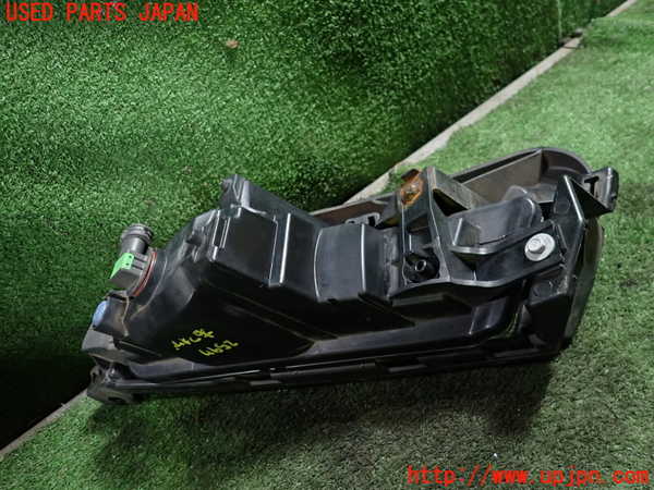 1UPJ-9225971180]BMW 120i カブリオレ E88(UL20)右フォグ 中古_3