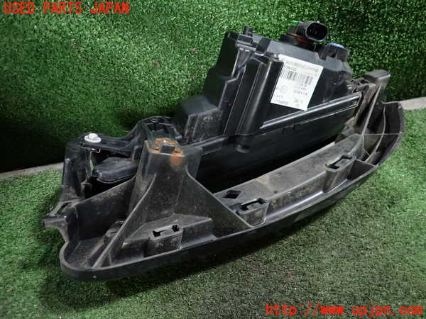 1UPJ-9225971180]BMW 120i カブリオレ E88(UL20)右フォグ 中古_4