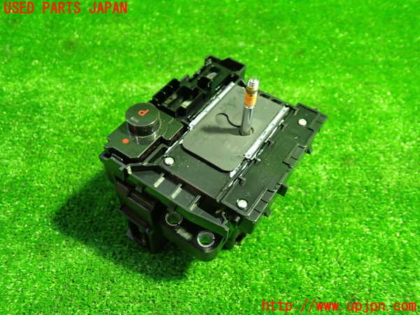 5UPJ-9225987555]ヴェゼル ハイブリッド(e：HEV)(RU3)ATシフトレバー 中古_2