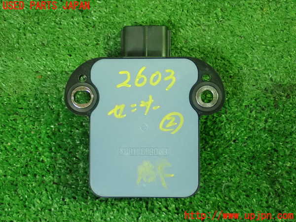 1UPJ-9226036382]エスティマハイブリッド(AHR20W)センサー2 (ヨーレート) 中古_2