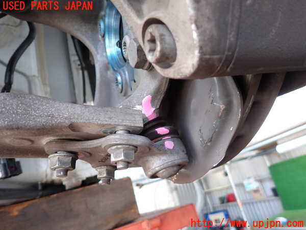 2UPJ-9226094295]アウディ・TT クーペ(8JBUBF)左フロントナックルハブ 中古_3