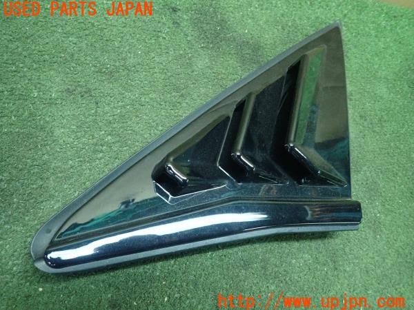 3UPJ=9226180012]シビック タイプR(FK8)純正 リアサイドウィンドウルーバー 社外 パネル付き 中古_3