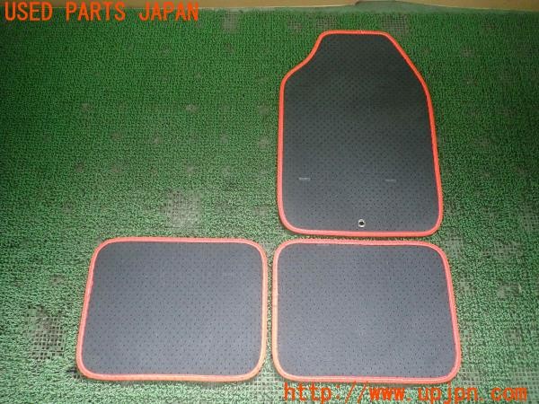 3UPJ=9226180629]シビック タイプR(FK8)MOMO モモ フロアマット 中古_4
