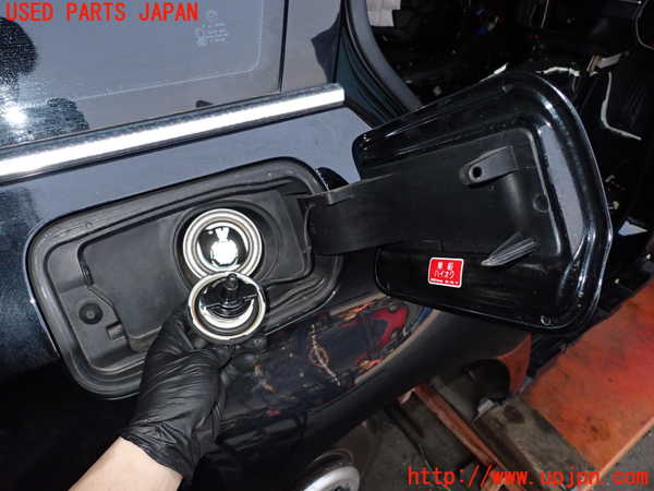 2UPJ-9226221690]BMW 523i ツーリング(XL20)フューエルリッド 中古_2