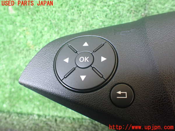 1UPJ-9226277865]ベンツ GLK300 4MATIC X204(204981)運転席側エアバッグカバー 中古_3