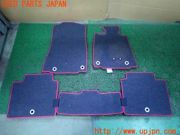 3UPJ=9226290629]クラウンハイブリッド アスリートG リボーン ピンク(AWS210)純正 フロアマット 中古_4